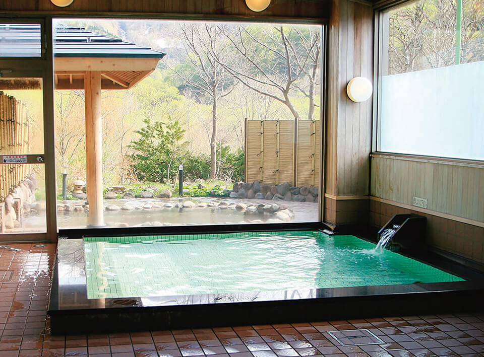 センターハウス内「暗門の湯」で入浴