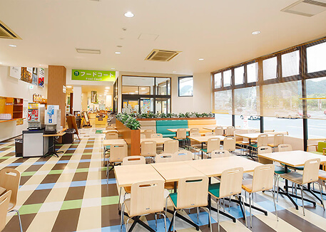 道の駅 津軽白神内レストラン「森のドア」